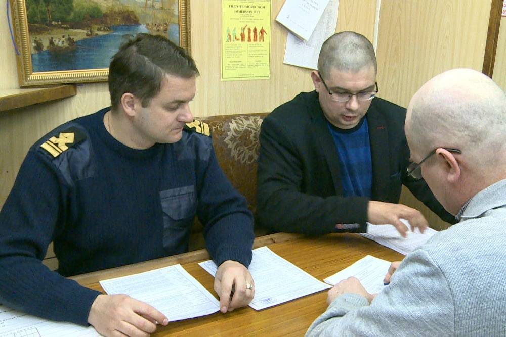 Избирательные участки организовали на пограничных кораблях, рыболовецких и транспортных судах.